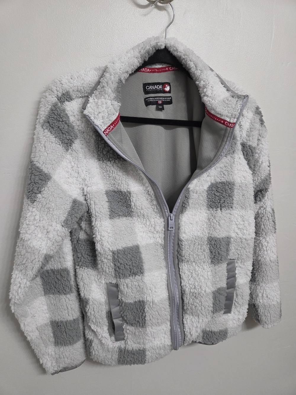 Canada Weather Gear Women's Gray & White Check Teddy Jacket